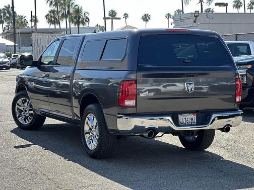 Granite Crystal Metallic Clearcoat 2018 RAM 1500 Big Horn