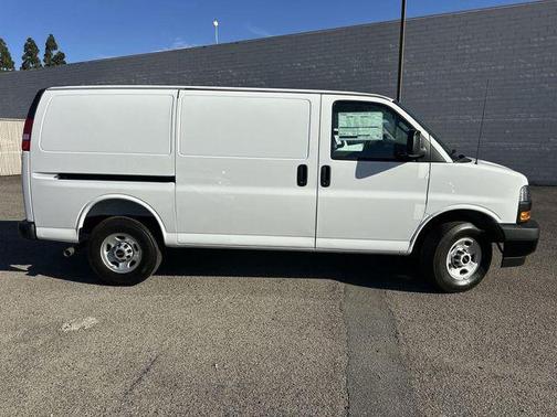 2026 GMC Savana 2500 Work Van