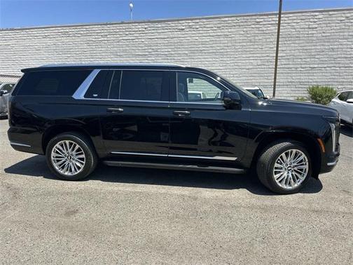 2025 Cadillac Escalade ESV Premium Luxury