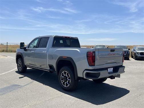 2025 GMC Sierra 2500 Denali