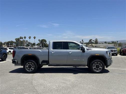 2025 GMC Sierra 2500 Denali