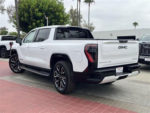 2025 GMC Sierra EV Extended Range Denali
