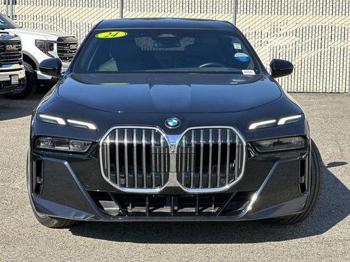 2024 BMW 740 740i