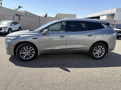 Moonstone Gray Metallic 2023 Buick Enclave Avenir FWD