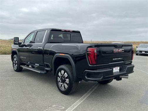 2025 GMC Sierra 2500 Denali
