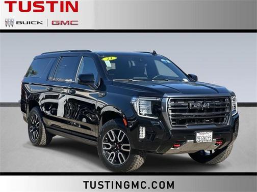 2023 GMC Yukon XL 4WD AT4