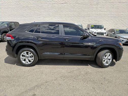 Deep Black 2021 Volkswagen Atlas Cross Sport 2.0T S