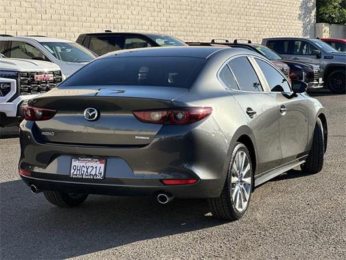 2023 Mazda Mazda3 FWD w/Preferred Package