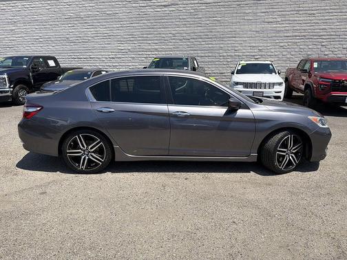 Lunar Silver Metallic 2017 Honda Accord Sport SE