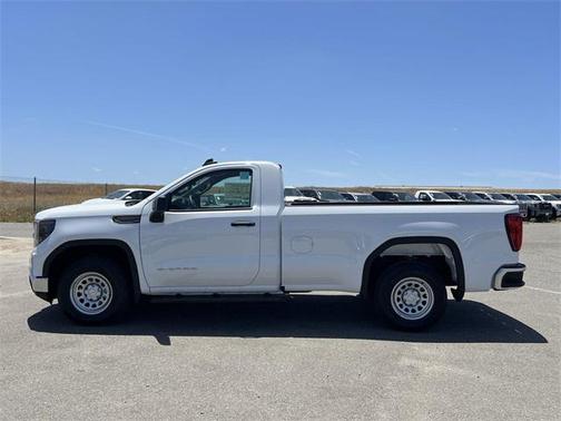 2025 GMC Sierra 1500 Pro