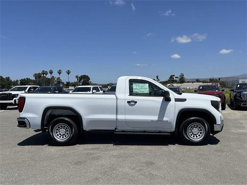 2025 GMC Sierra 1500 Pro