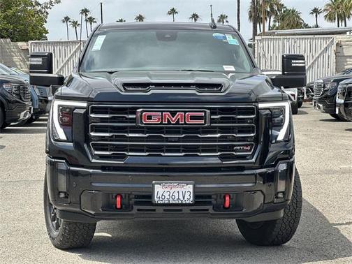 2024 GMC Sierra 2500 AT4