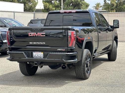 2024 GMC Sierra 2500 AT4