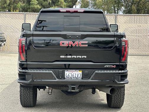 2024 GMC Sierra 2500 AT4
