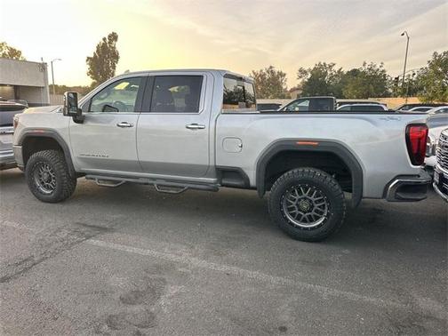 2021 GMC Sierra 2500 SLT