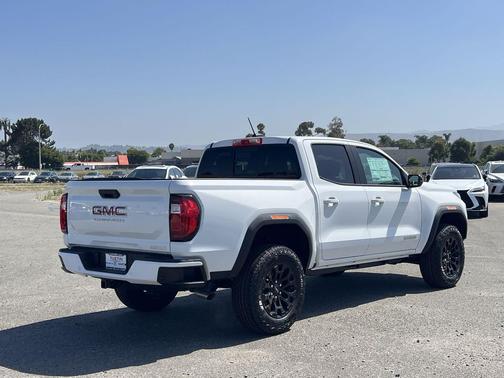 Summit White 2026 GMC Canyon Elevation