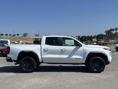 Summit White 2026 GMC Canyon Elevation