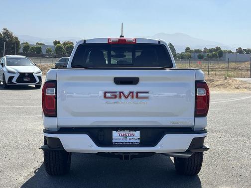 Summit White 2026 GMC Canyon Elevation