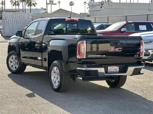 2018 GMC Canyon SLE