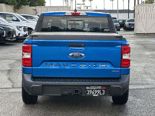 VELOCITY BLUE METALLIC 2022 Ford Maverick Lariat