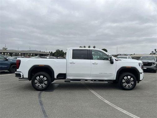 2025 GMC Sierra 2500 Denali