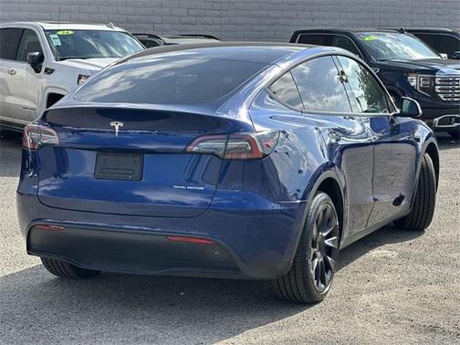 2022 Tesla Model Y Long Range Dual Motor All-Wheel Drive
