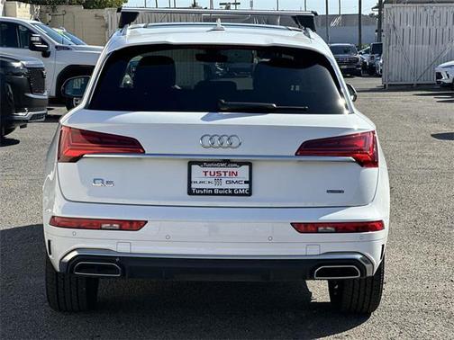 2023 Audi Q5 45 S line Premium Plus