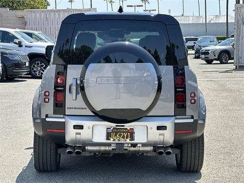 2024 Land Rover Defender 110 P500 SE