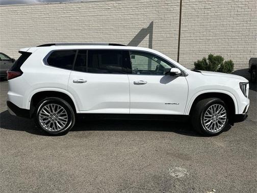 2025 GMC Acadia Denali