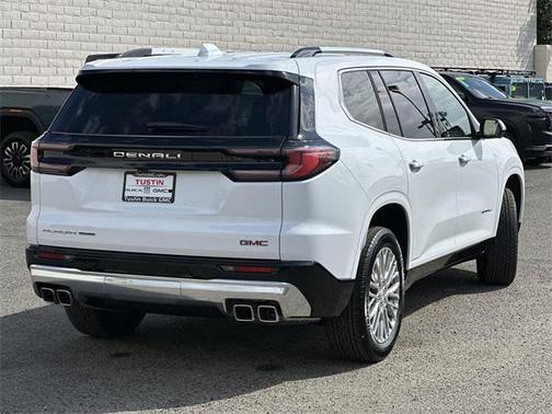 2025 GMC Acadia Denali