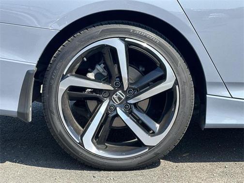 2022 Honda Accord Hybrid Base