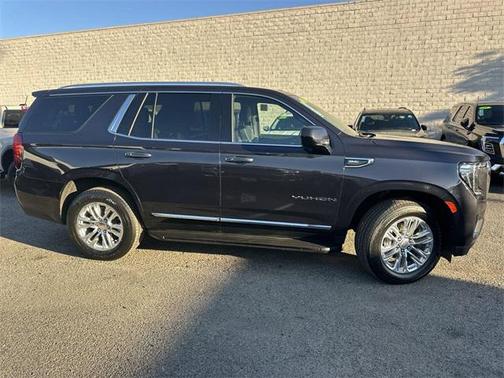 2024 GMC Yukon SLT