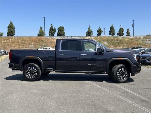 2025 GMC Sierra 2500 Denali Ultimate