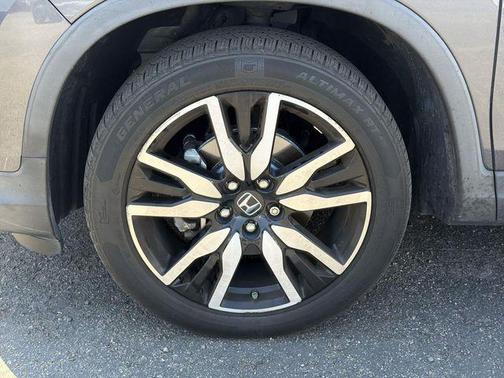 Modern Steel Metallic 2020 Honda Pilot AWD Elite