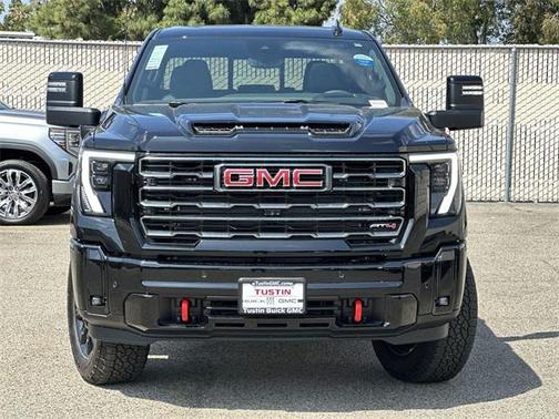 2025 GMC Sierra 2500 AT4