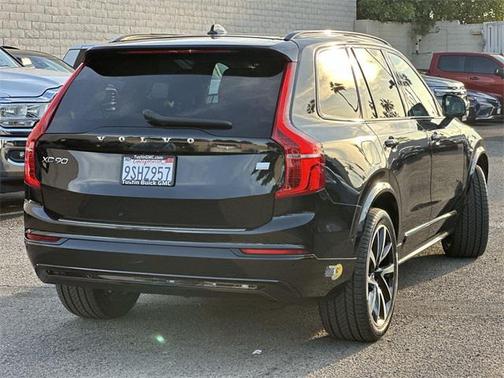 2023 Volvo XC90 Recharge Plug-In Hybrid T8 Ultimate Dark Theme 7-Seater