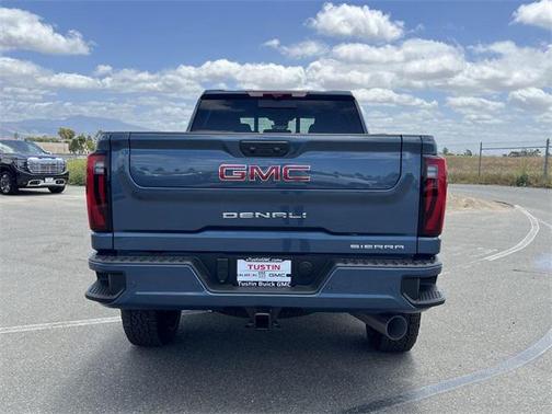 2025 GMC Sierra 2500 Denali