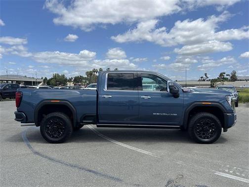 2025 GMC Sierra 2500 Denali