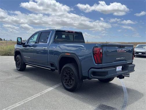 2025 GMC Sierra 2500 Denali