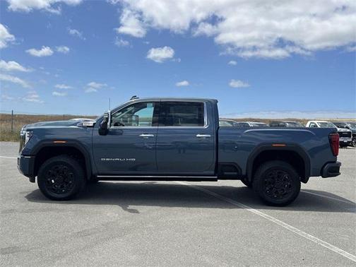 2025 GMC Sierra 2500 Denali