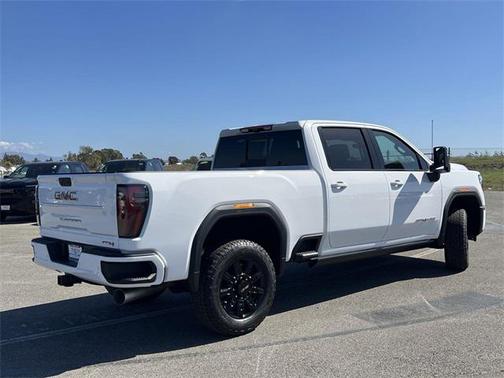 2026 GMC Sierra 2500 AT4