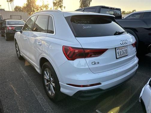 2024 Audi Q3 Premium 45 TFSI S line quattro Tiptronic