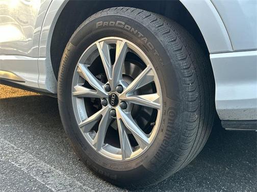 2024 Audi Q3 Premium 45 TFSI S line quattro Tiptronic