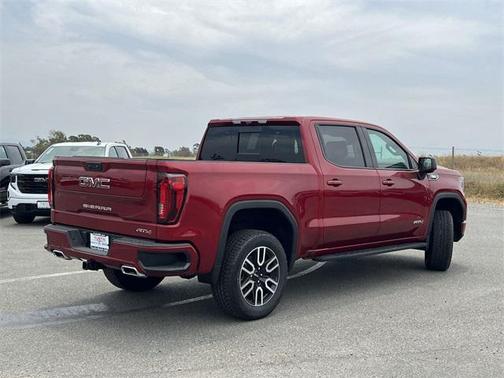 2025 GMC Sierra 1500 AT4