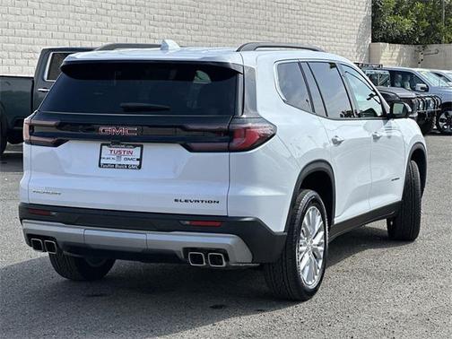 2025 GMC Acadia FWD Elevation