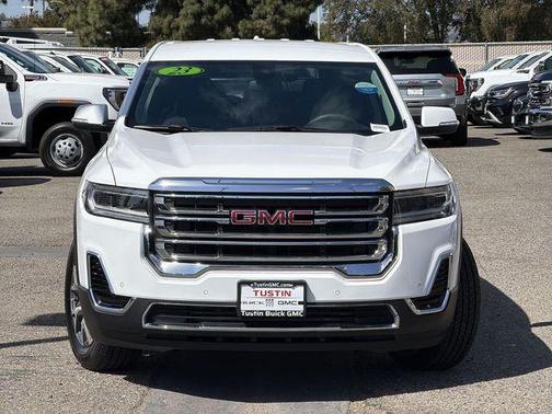 Summit White 2023 GMC Acadia FWD SLE