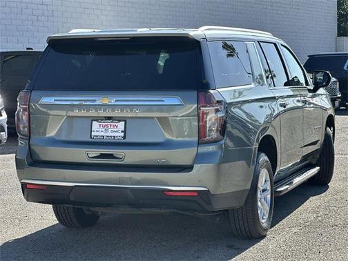 2024 Chevrolet Suburban LT