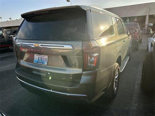 2024 Chevrolet Suburban LT