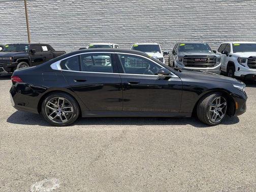 Black Sapphire Metallic 2026 BMW 530 530i