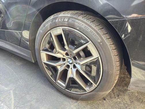 Black Sapphire Metallic 2026 BMW 530 530i